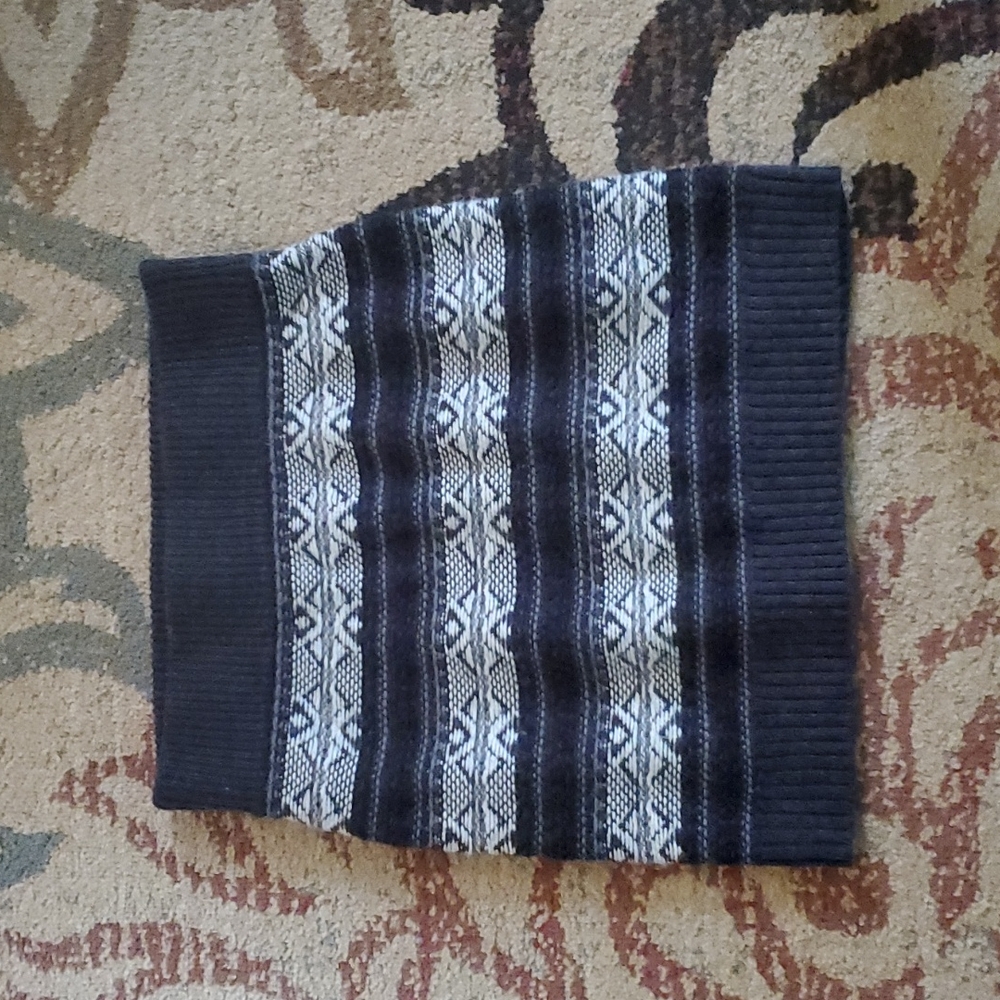 Adorable Mossimo sweater skirt size S GUC